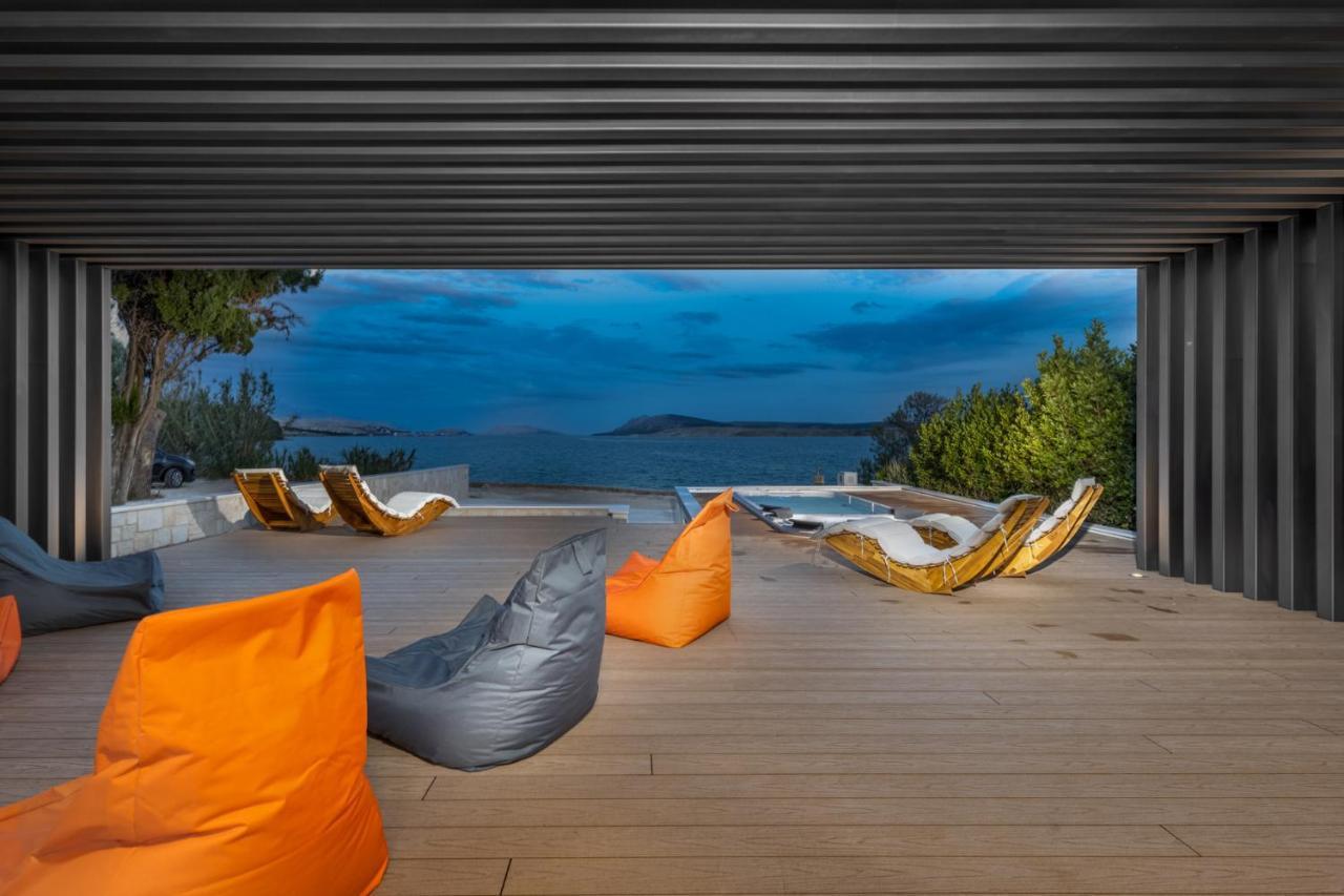 Villafux Zrce Novalja - Direkt Am Strand Caska Exterior foto